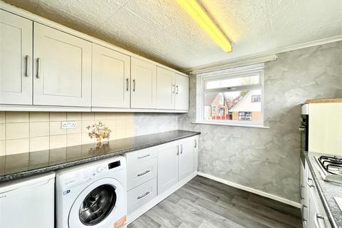 2 bedroom house for sale, Paddock Close, Garforth, Leeds