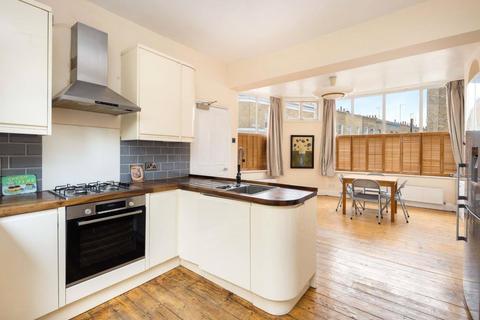 3 bedroom end of terrace house for sale, Barnet Grove, Jesus Green, London, E2
