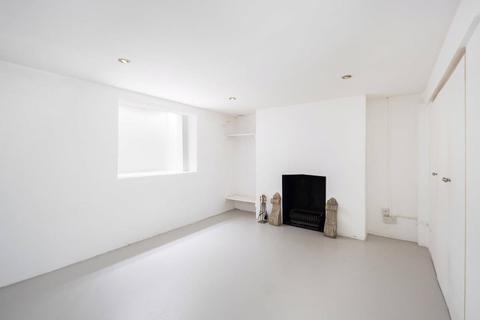 3 bedroom end of terrace house for sale, Barnet Grove, Jesus Green, London, E2