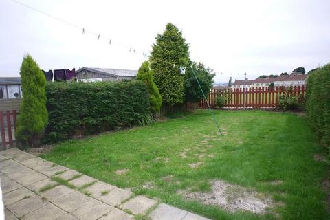 3 bedroom end of terrace house for sale, Owlcotes Terrace, Pudsey, LS28 7PF