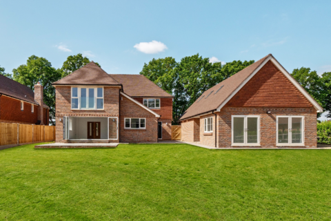4 bedroom detached house for sale, Southwick Road, North Boarhunt, Fareham, PO17