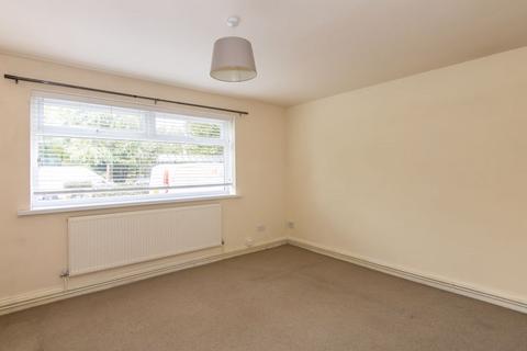 2 bedroom apartment to rent, Victoria Road, Penarth