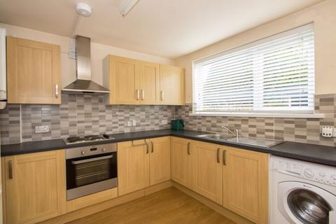 2 bedroom apartment to rent, Victoria Road, Penarth