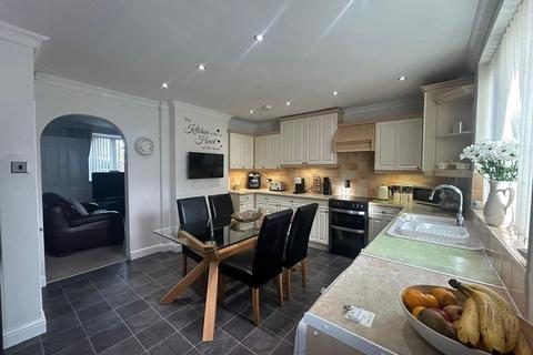 4 bedroom house for sale, Middleton Road, York