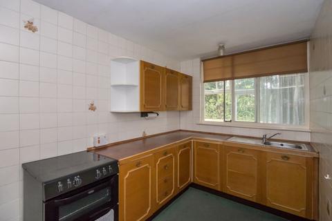 2 bedroom ground floor flat for sale, Park Road, Barry