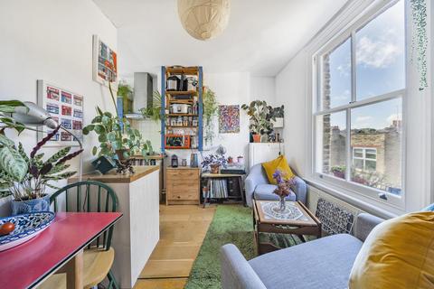 1 bedroom flat for sale, Peckham Road, Camberwell SE5