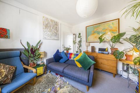 1 bedroom flat for sale, Peckham Road, Camberwell SE5