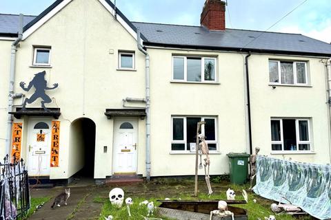5 Barcroft, Willenhall, WV13 1NA