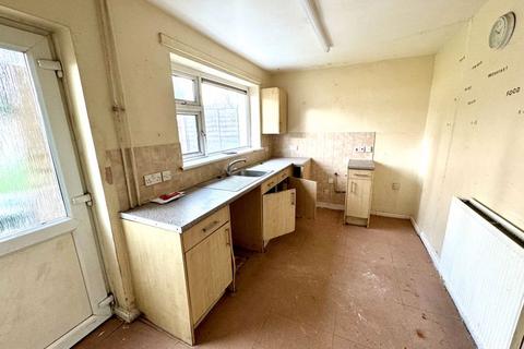 5 Barcroft, Willenhall, WV13 1NA