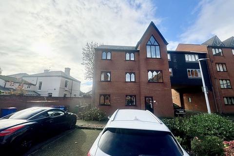 2 bedroom flat for sale, GROSVENOR CRESCENT, GRIMSBY