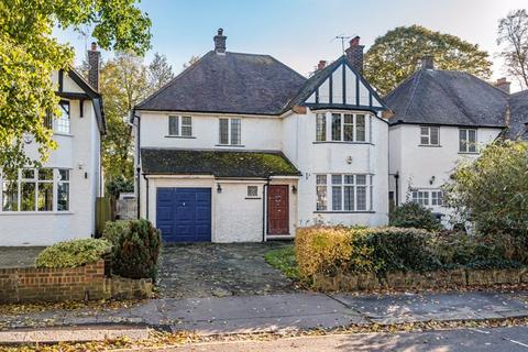 4 bedroom detached house for sale, Whitgift Avenue, South Croydon