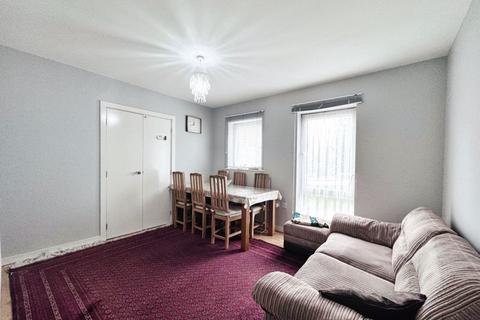 3 bedroom flat for sale, Fortune Avenue, Edgware