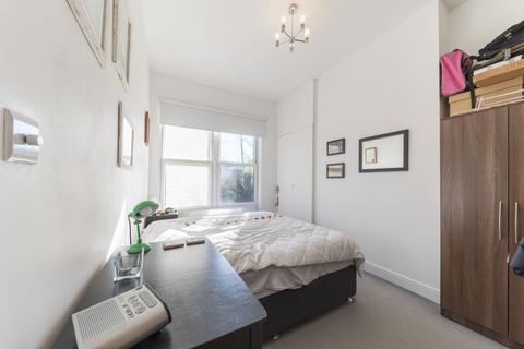 1 bedroom flat for sale, Brondesbury Villas, London NW6