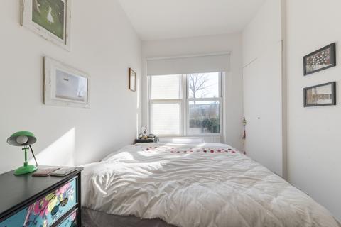 1 bedroom flat for sale, Brondesbury Villas, London NW6