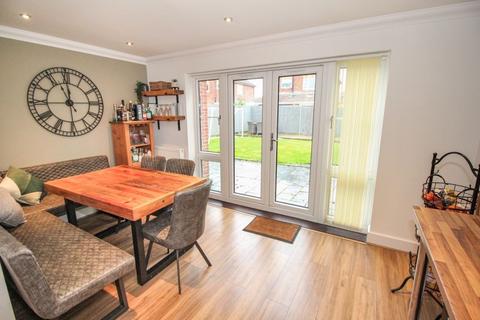 4 bedroom detached house for sale, Lower St. Helens Road, Hedge End, SO30