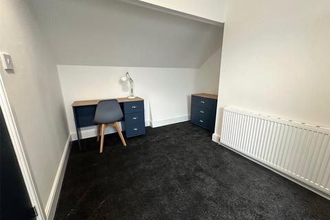 1 bedroom terraced house to rent, Cole Street, PRENTON CH43