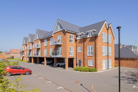 2 bedroom flat for sale, Steel Close, Herne Bay, CT6