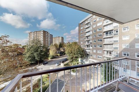 3 bedroom apartment for sale, Walsingham, St. Johns Wood Park, London, NW8