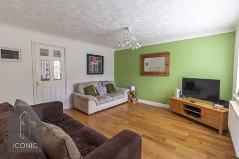 25 Argyll Crescent, Taverham, Norwich, NR8 6YY