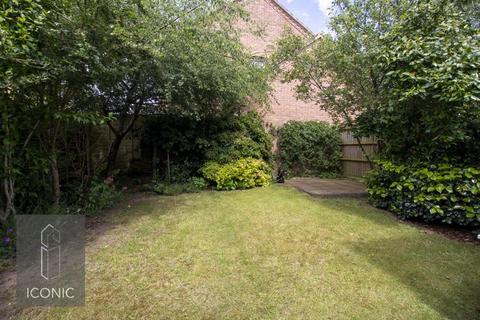 25 Argyll Crescent, Taverham, Norwich, NR8 6YY