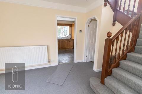 375 Drayton High Road, Hellesdon, Norwich, NR6 5BG
