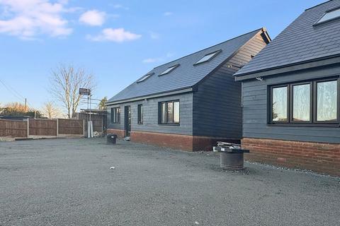 4 bedroom detached bungalow for sale, Castle Lane, Chalk