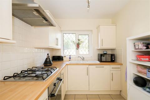 11 Carbis Close, London, E4 7HW