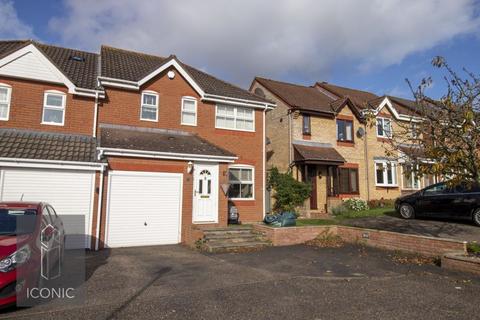 3 bedroom semi-detached house for sale, Thistledown Road, Horsford, Norwich