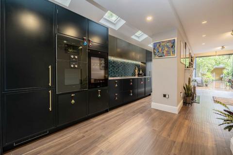 6 bedroom house for sale, Honeybrook Road, London SW12