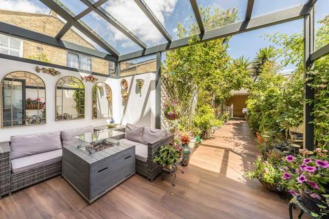 6 bedroom house for sale, Honeybrook Road, London SW12