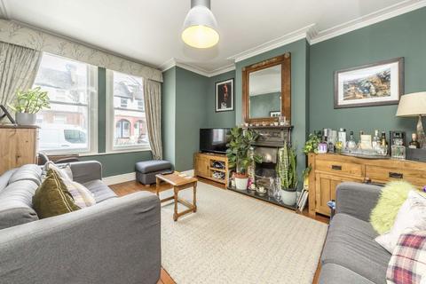 2 bedroom maisonette for sale, Oakmead Road, London SW12