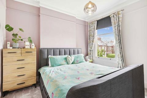 4 bedroom maisonette for sale, Emmanuel Road, London SW12