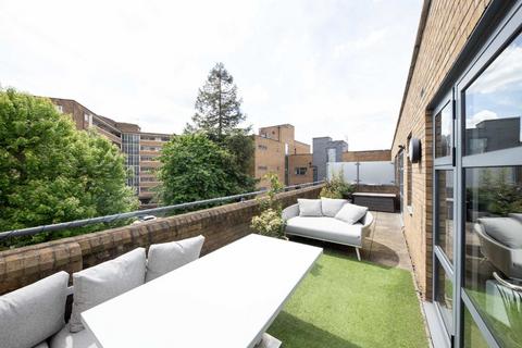 2 bedroom flat for sale, Oldridge Road, London SW12