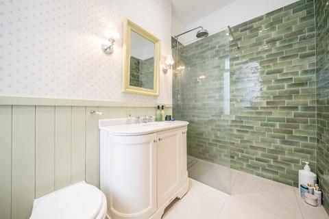 Flat 2, 21 Rastell Avenue, London, SW2 4XP