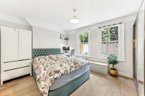 3 bedroom maisonette for sale, Salford Road, London SW2