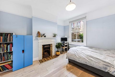 3 bedroom maisonette for sale, Salford Road, London SW2