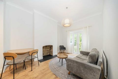 1 bedroom flat for sale, Ramsden Road, London SW12