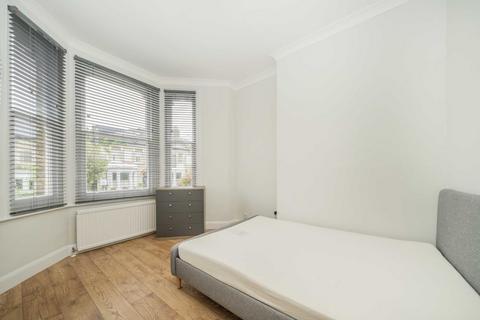 1 bedroom flat for sale, Ramsden Road, London SW12