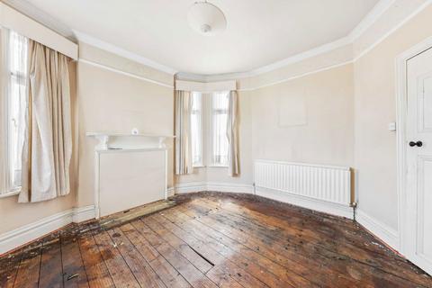 4 bedroom house for sale, Eatonville Road, London SW17