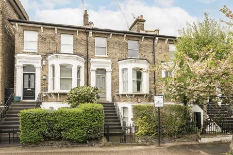 2 bedroom flat for sale, Ramsden Road, London SW12