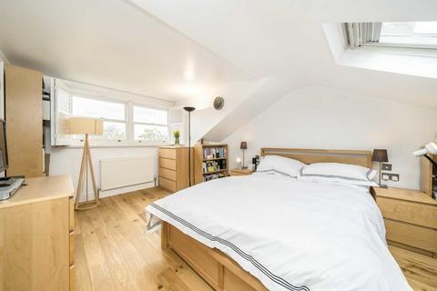 2 bedroom flat for sale, Ramsden Road, London SW12