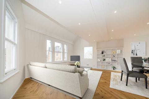 2 bedroom maisonette for sale, Cavendish Road, London SW12