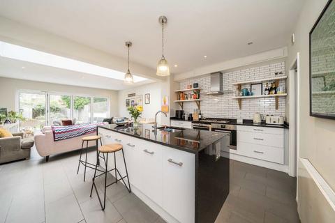 5 bedroom house for sale, Calbourne Road, London SW12