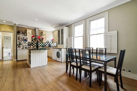 4 bedroom maisonette for sale, Trouville Road, London SW4