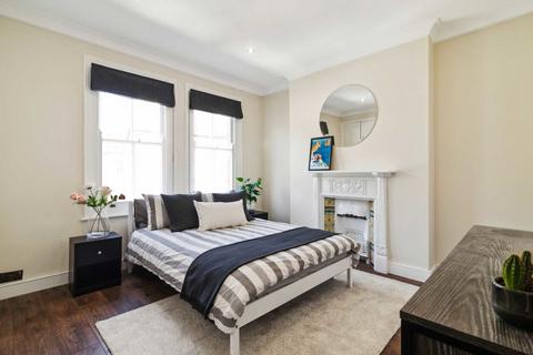 4 bedroom maisonette for sale, Trouville Road, London SW4