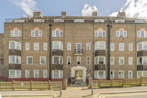 3 bedroom flat for sale, Albion Avenue, London SW8