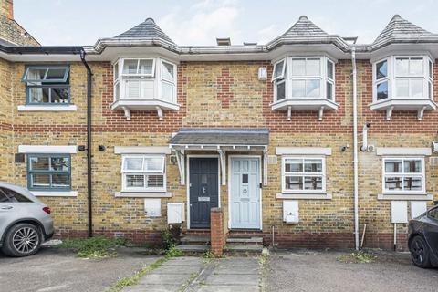 3 bedroom house for sale, Iveley Road, London SW4