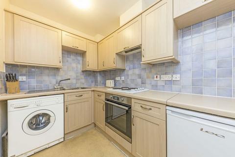 1 bedroom flat for sale, Clapham Park Road, London SW4