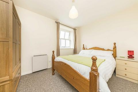 1 bedroom flat for sale, Clapham Park Road, London SW4