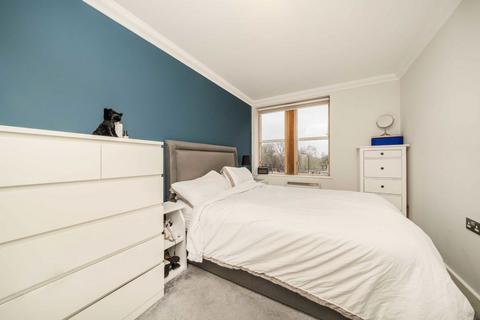 2 bedroom flat for sale, Maud Chadburn Place, London SW4